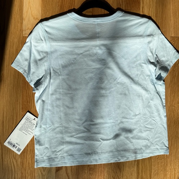 NWT lululemon cotton tee powder blue size 6 - Picture 4 of 5